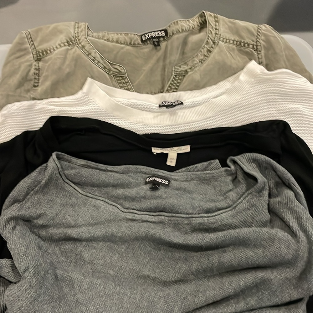 Lot of 4 express tops